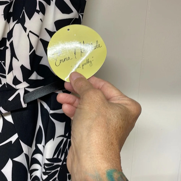 NWT Emma & Michele Floral Black and White Dress Sz 8 - Picture 4 of 8